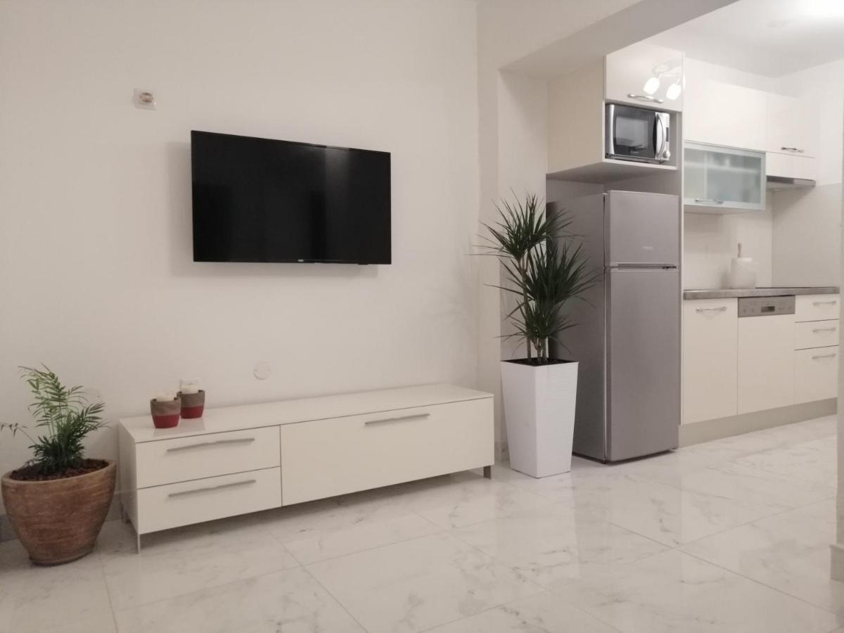 Eden Mediterranean House Vrsine Luaran gambar