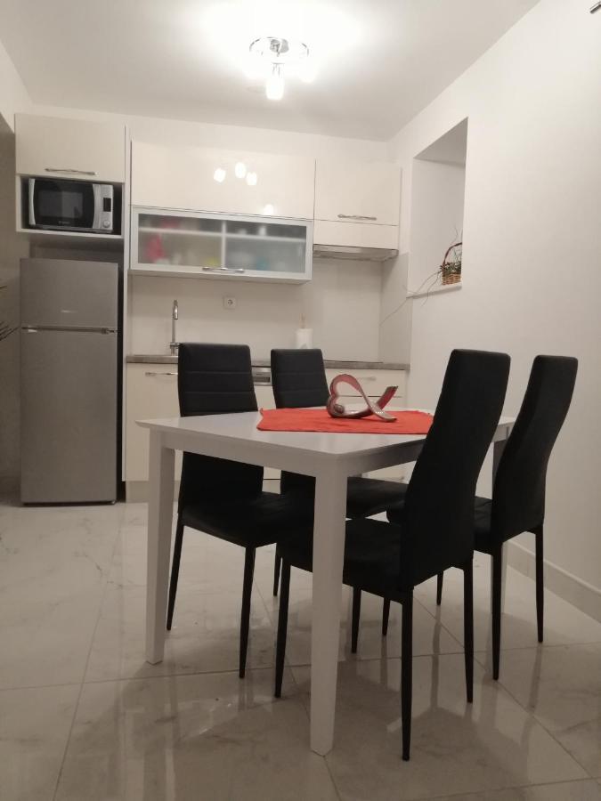 Eden Mediterranean House Vrsine Luaran gambar