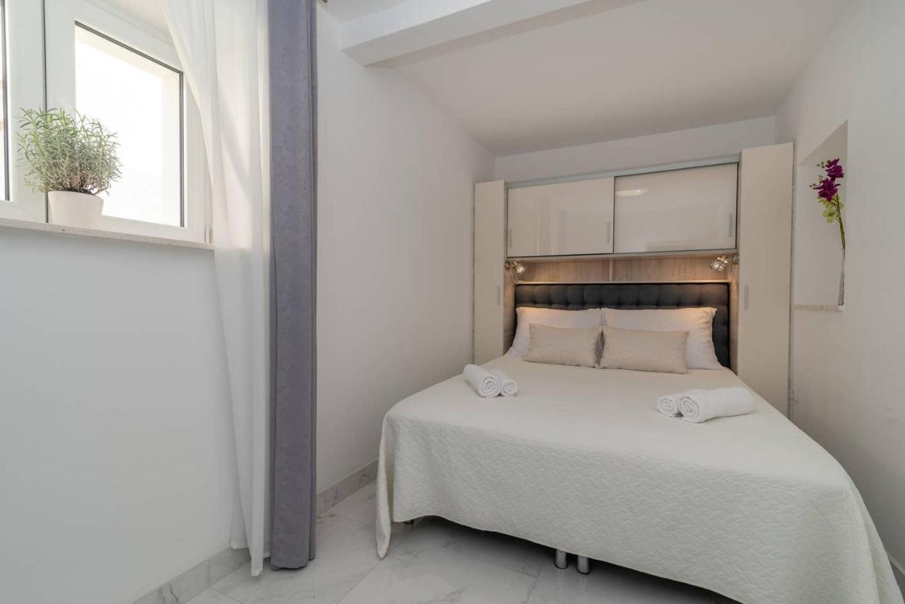 Eden Mediterranean House Vrsine Luaran gambar