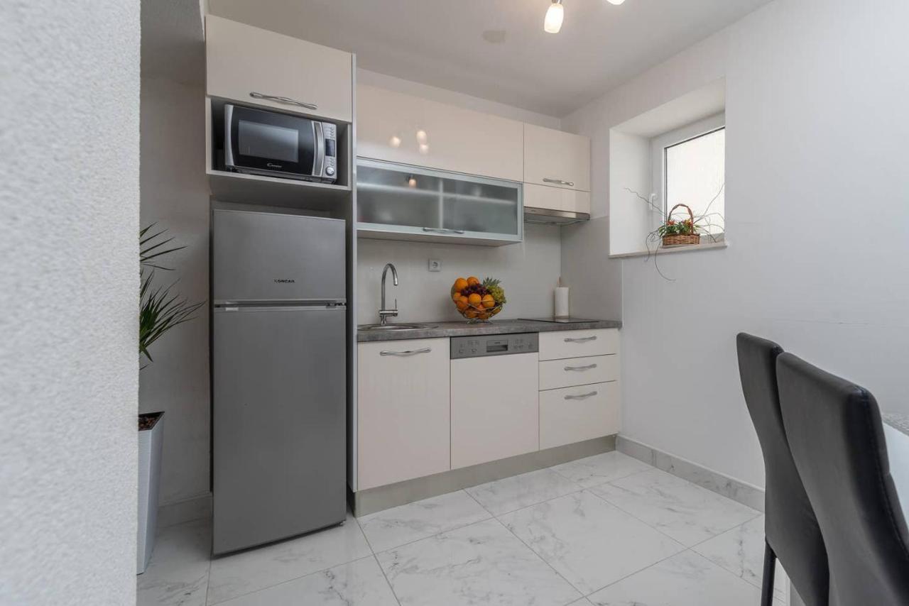 Eden Mediterranean House Vrsine Luaran gambar