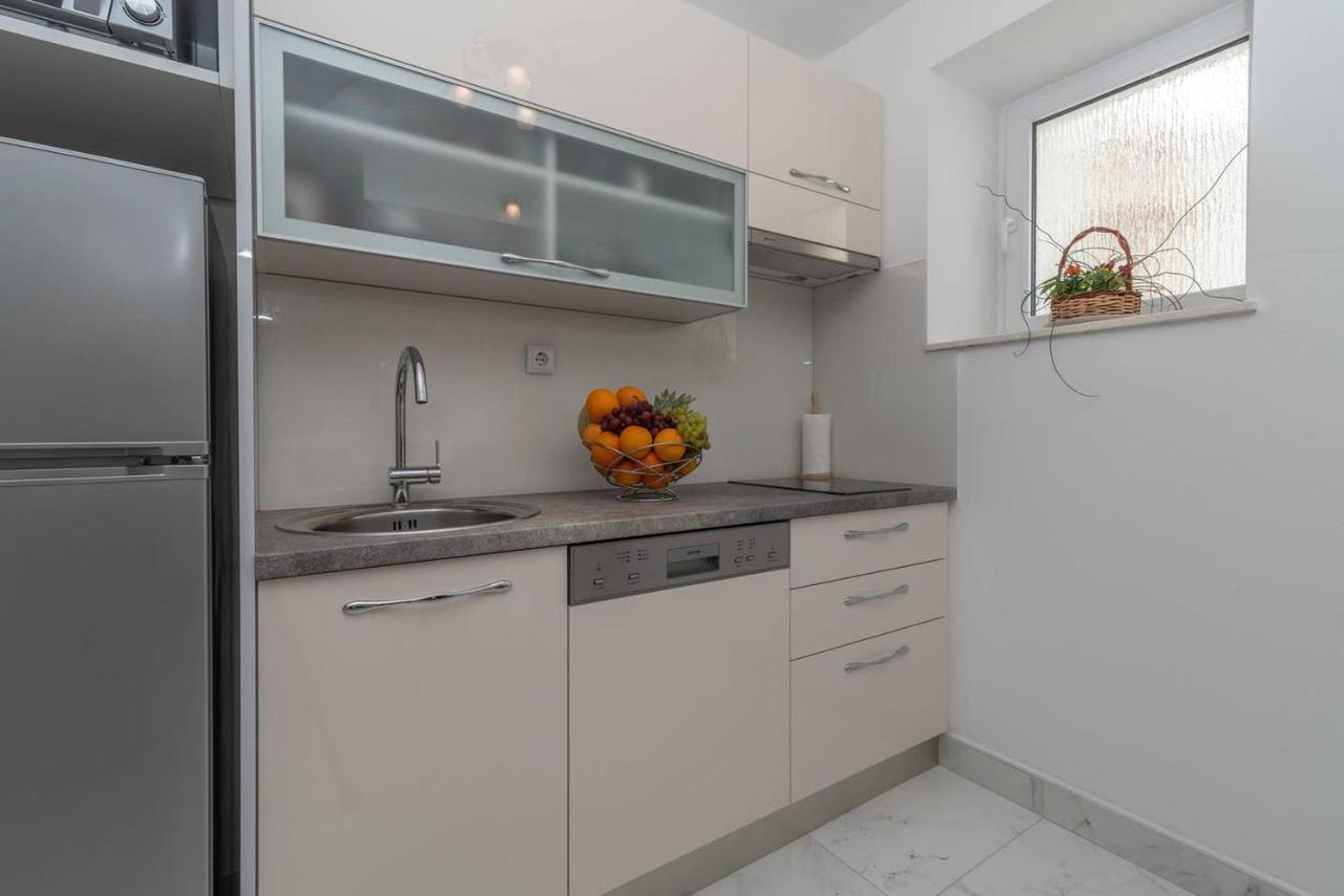 Eden Mediterranean House Vrsine Luaran gambar